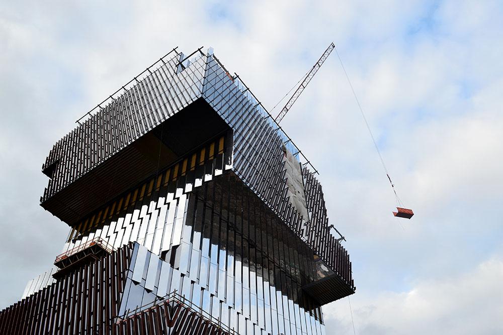 Jenga building, workers injured