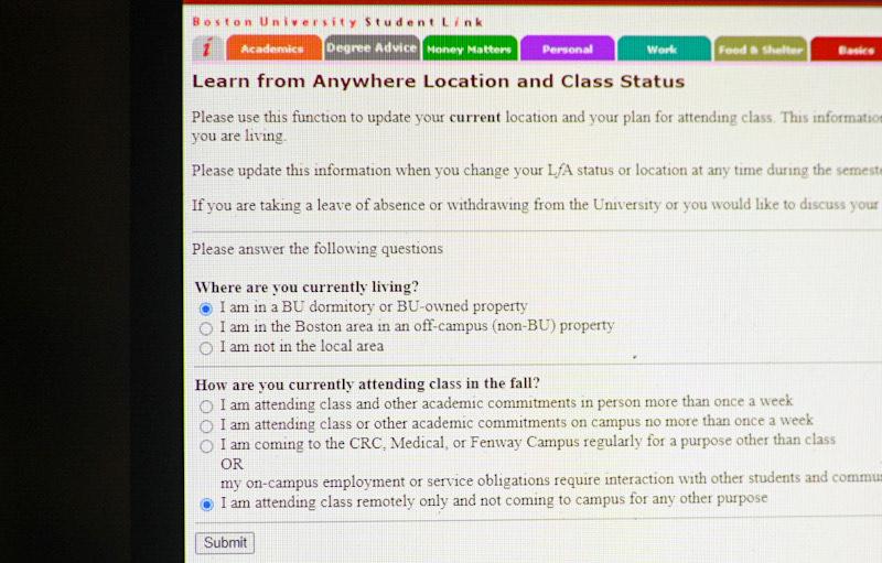 Some Boston University students who originally planned to attend in-person classes upon returning to campus this semester have chosen to take classes remotely instead. ILLUSTRATION BY LAURYN ALLEN/ DAILY FREE PRESS STAFF