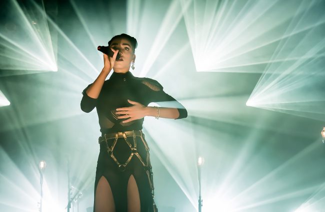 Review Fka Twigs Magdalene Is A Masterpiece Of Biblical Proportions The Daily Free Press