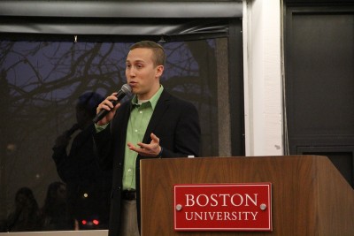 Ethan Sobel, director of Student Life at the Florence and Chafetz Hillel House at BU, facilitates GAP Week’s “Mind the Gap: Masculinity and the Gender Divide” discussion. PHOTO BY SOFIA FARENTINOS/DAILY FREE PRESS CONTRIBUTOR