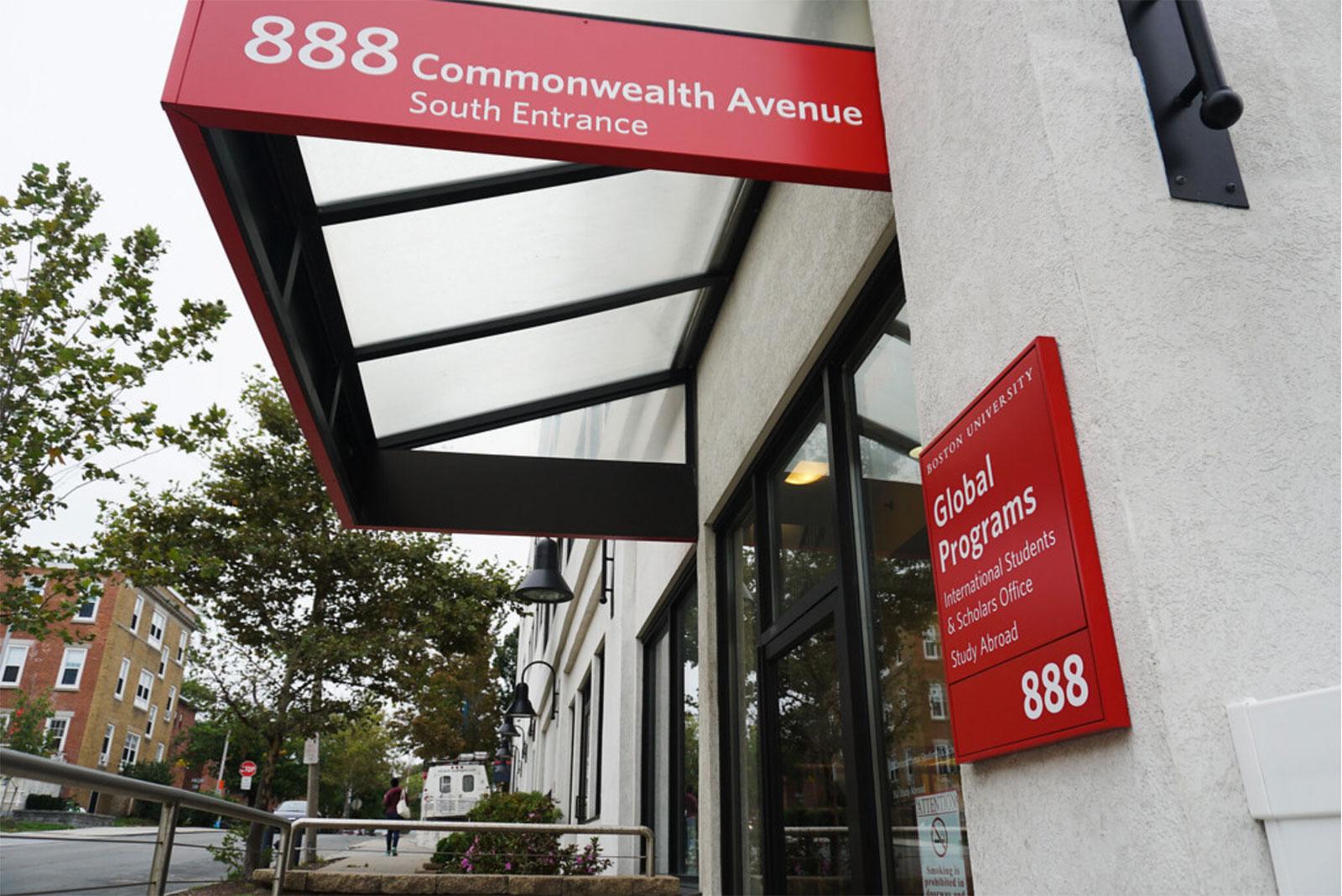 Boston University’s Office of the Provost announced the suspension of university-sponsored travel over spring break Thursday following a travel advisory from the U.S. Centers for Disease Control. SOPHIE PARK/ DFP FILE