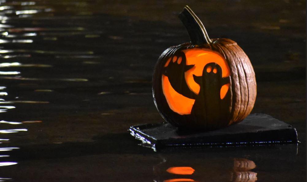 Boston University is encouraging students to remember the University’s COVID-19 guidelines as Halloween approaches. LAURYN ALLEN/ DAILY FREE PRESS STAFF


