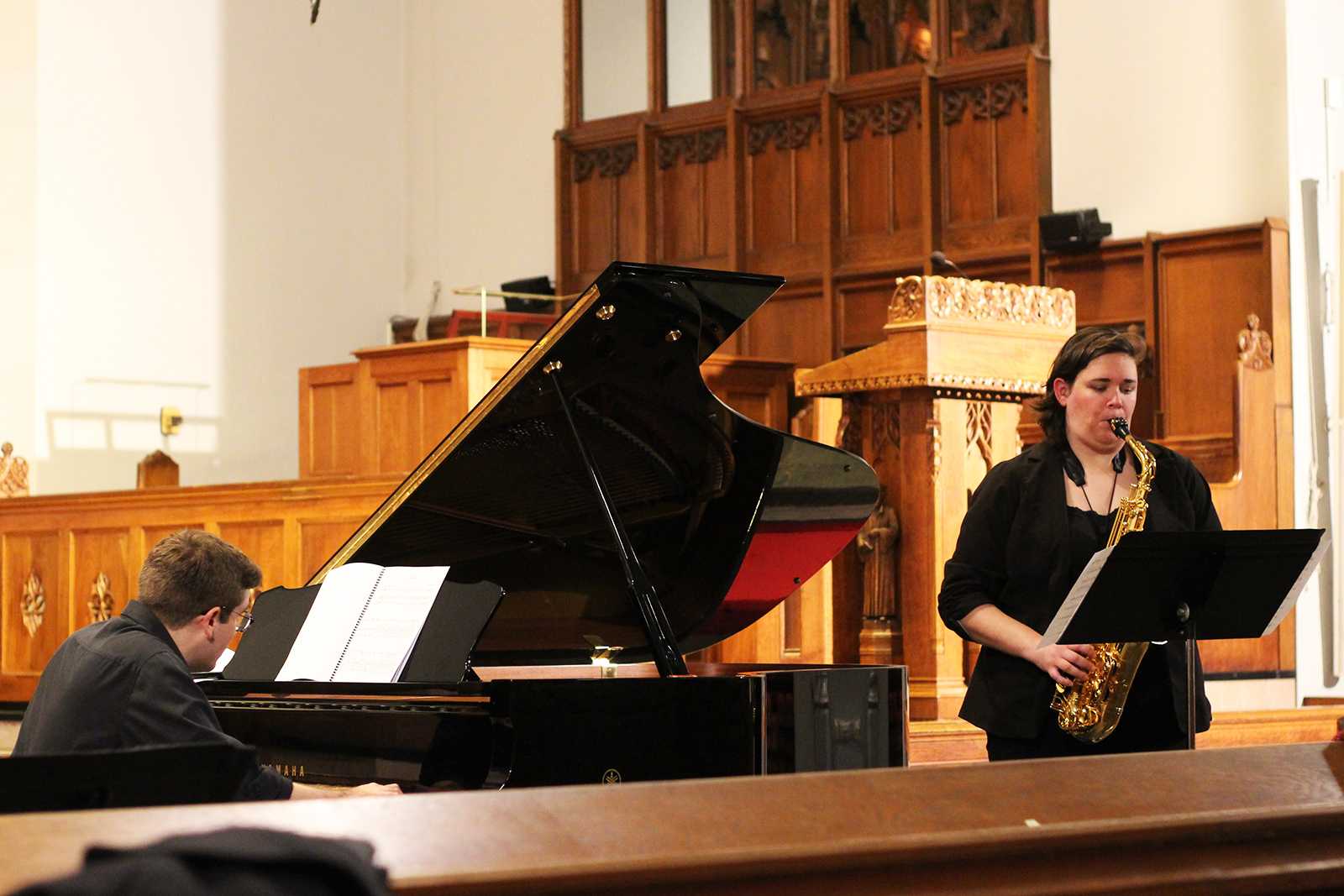 Composer and pianist Thomas Weaver performs with the Boston-based Pharos Quartet at Boston University’s Marsh Chapel Saturday. HANNAH YOSHINAGA/ DAILY FREE PRESS STAFF