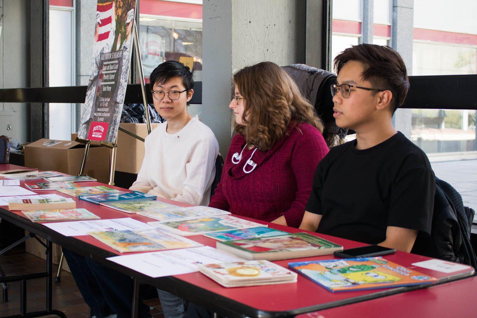 Students collect books for BU Domestic and International Relief Efforts at the GSU on Monday afternoon. PHOTO BY SOFIA KOYAMA/ DAILY FREE PRESS STAFF