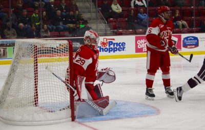 Jake Oettinger put on a clinic for the Terriers, making 29 saves. PHOTO BY JONATHAN SIGAL/DAILY FREE PRESS