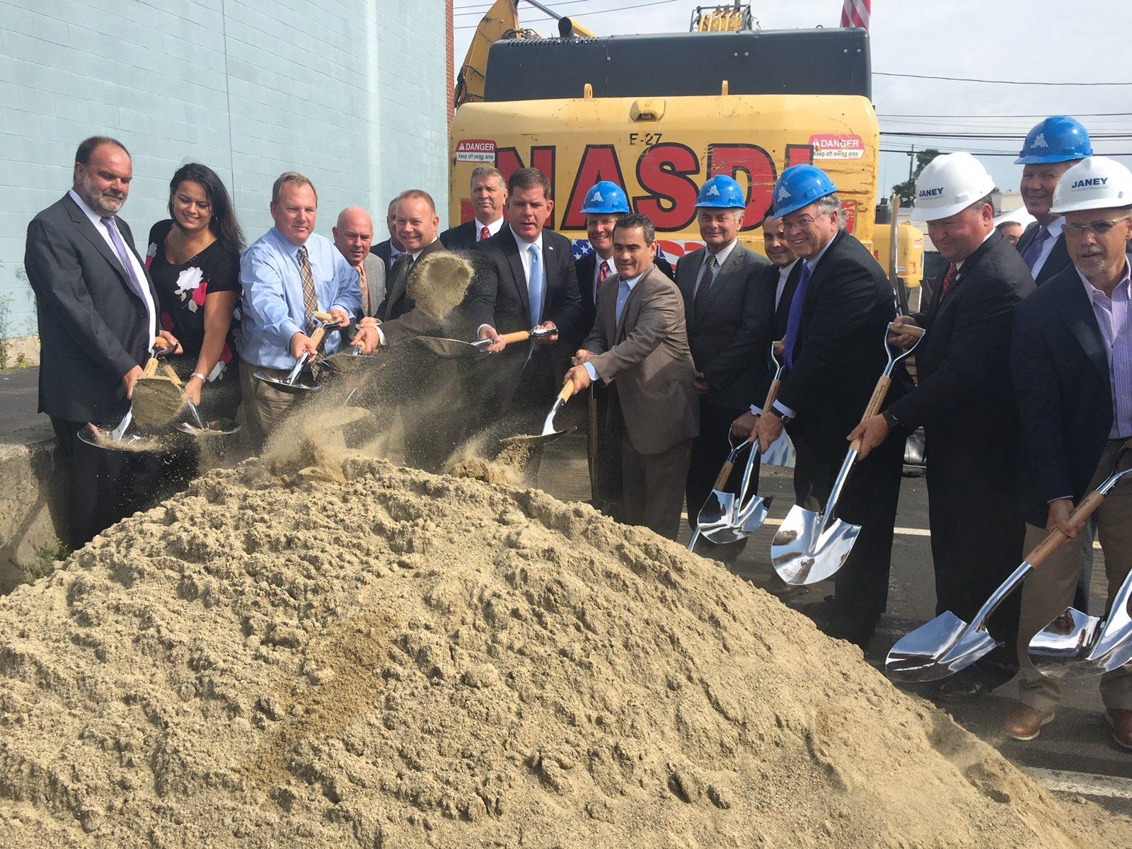 Mayor Martin Walsh shovels dirt Thursday morning at 40 Dorchester St. where a new training facility for labor union Pipefitters Local 537 is to be built. PHOTO BY BREANNE KOVATCH/ DAILY FREE PRESS STAFF