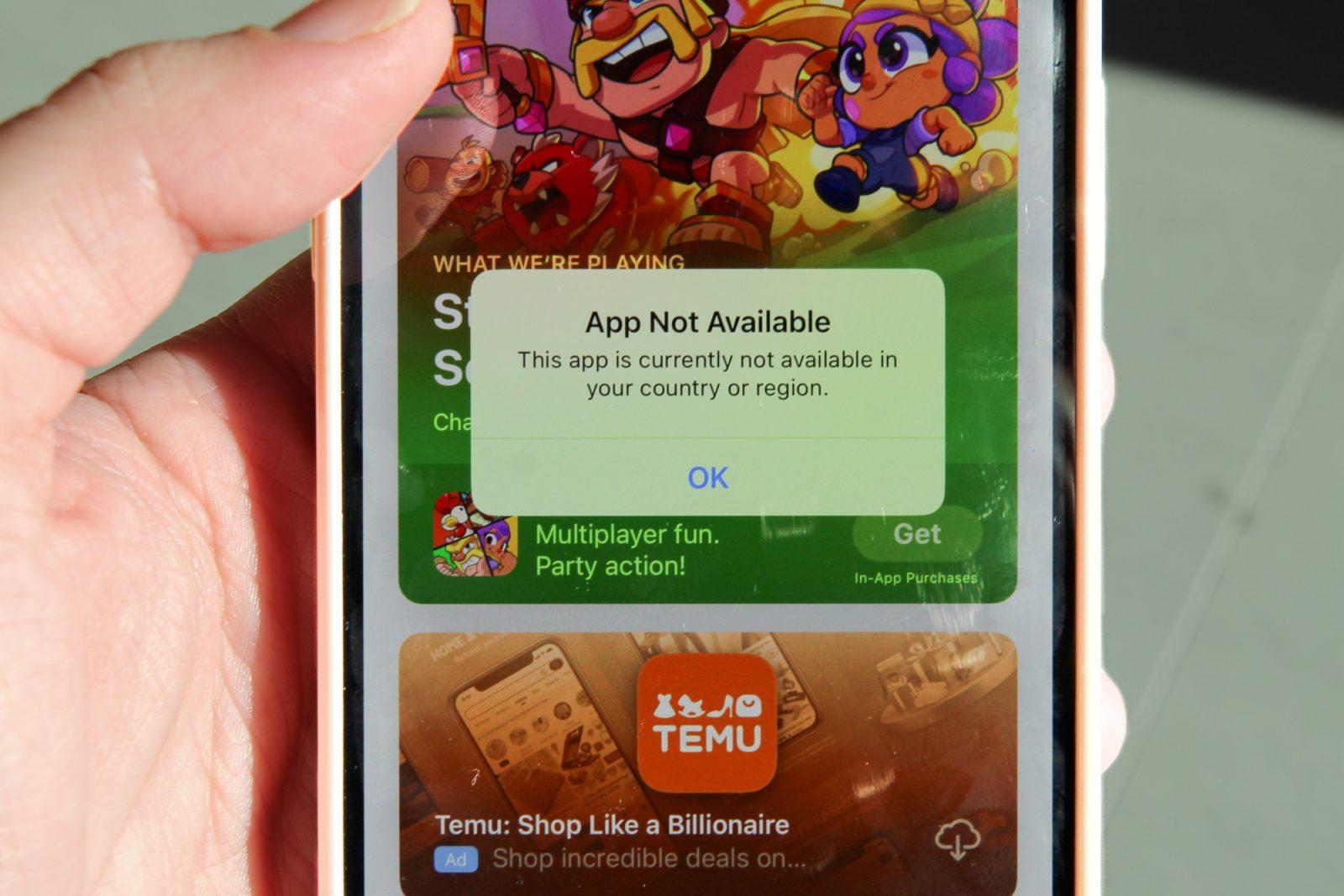 Pop-up notification detailing that TikTok is not available on the Apple Store in the U.S. Following the temporary ban of TikTok, users expressed concern that a permanent ban would  on free speech. SARAH CRUZ/DFP PHOTOGRAPHER