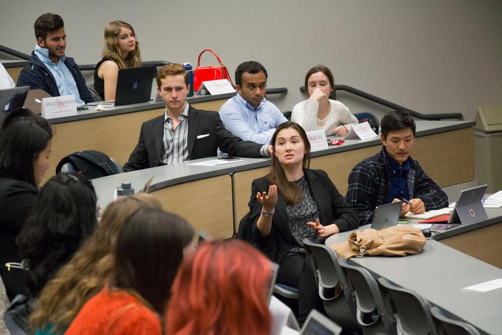 Yasmin Gentry, a senior in the College of Communication and the Vice President of Internal Affairs, talks about Content Arm, a blog that allows senators and the student body to post about Student Government. PHOTO BY KYRA LOUIE/DAILY FREE PRESS STAFF