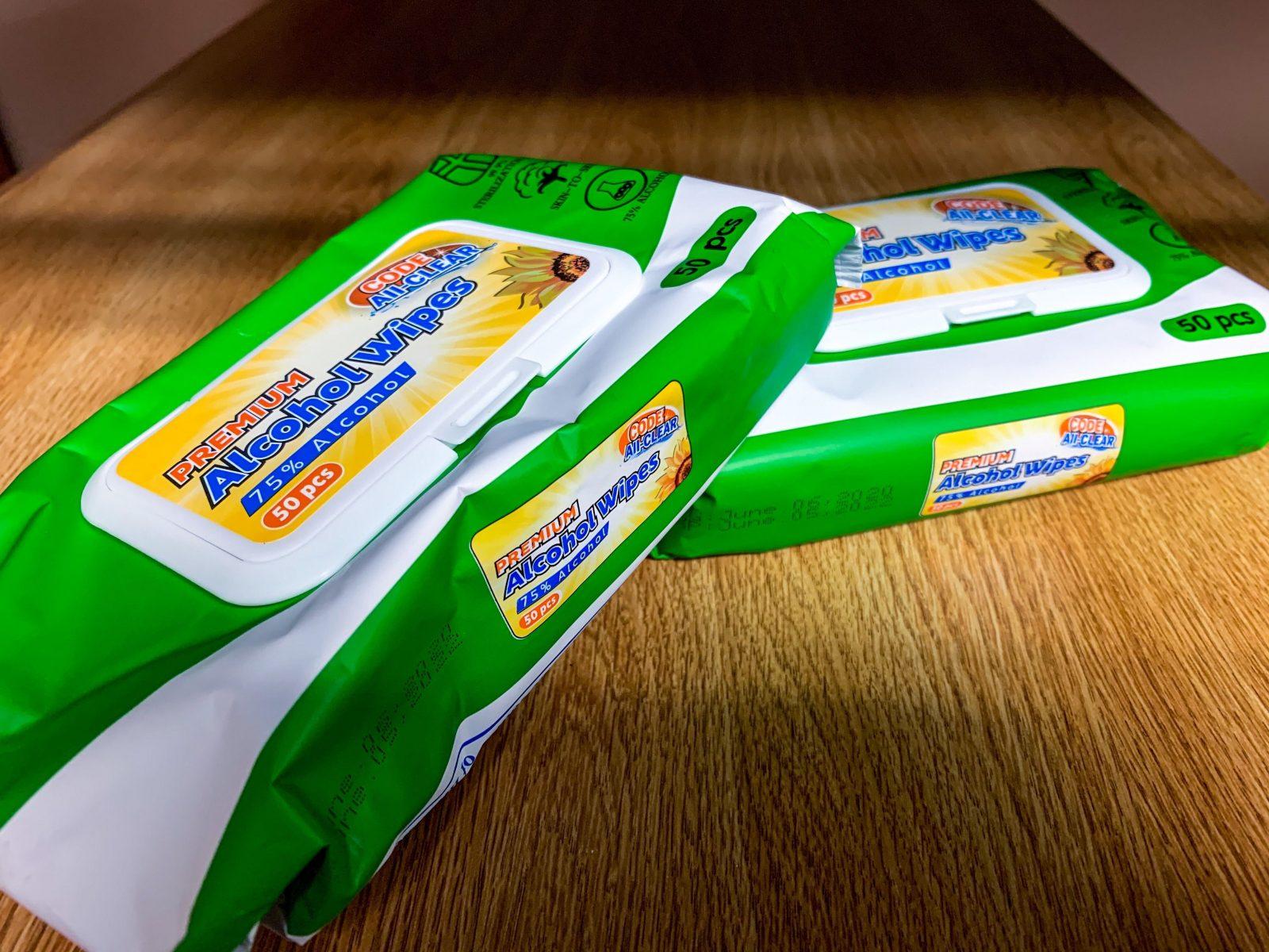 BU students moving back to campus for the Fall semester will be given alcohol wipes, snacks and a bag for recycling. ANGELA YANG/ DAILY FREE PRESS STAFF
