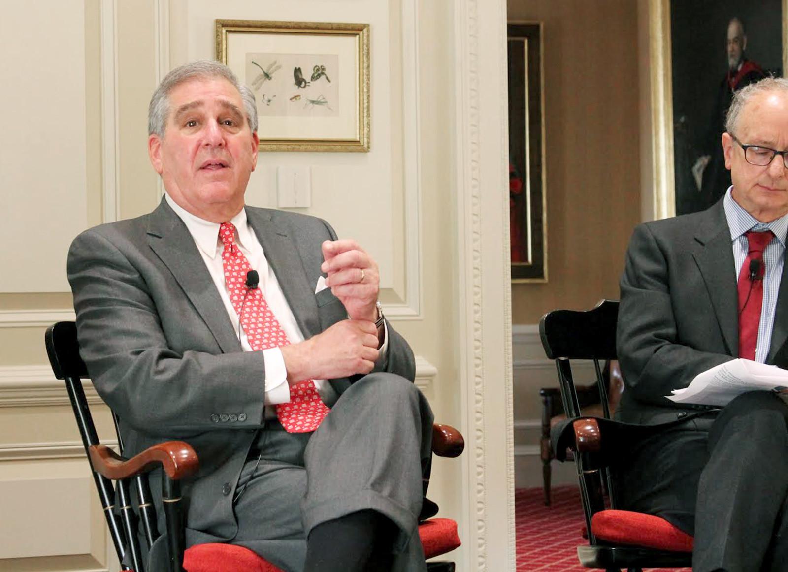 Jerry Abramson, Deputy Assistant to the President and White House Director of Intergovernmental Affairs speaks to students Tuesday at the Trustees Center about how urban innovation is shaping national policy. PHOTO BY MADI GOLDMAN/DAILY FREE PRESS STAFF