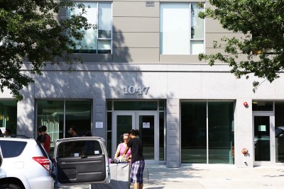 The newly completed apartment-style housing at 1047 Commonwealth Ave. opened to students last week, despite lacking some accommodations such as cable television. PHOTO BY JOHNNY LIU/ DAILY FREE PRESS STAFF