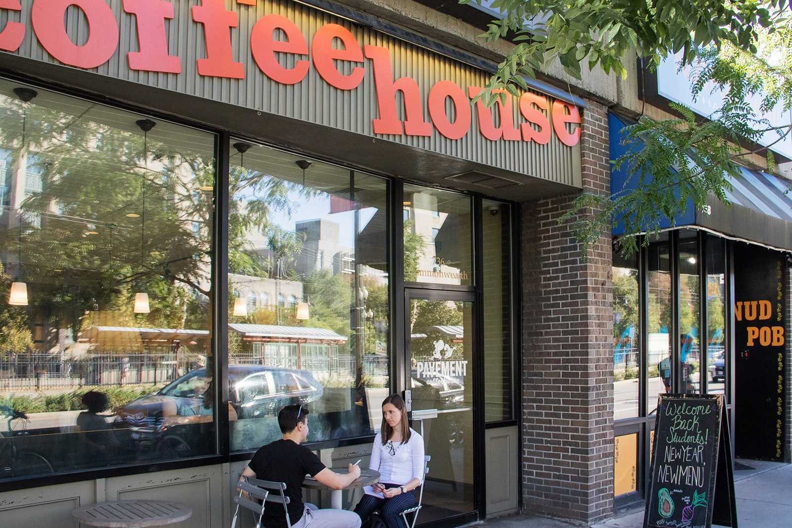 Pavement Coffeehouse on Commonwealth Avenue is one of many non-essential businesses that relies heavily on college students’ business and has been hit hard by the coronavirus outbreak. JUSTIN HAWK/ DFP FILE