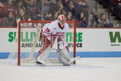 Oettinger made 24 saves across the first two periods. PHOTO BY JUSTIN HAWK/DAILY FREE PRESS STAFF