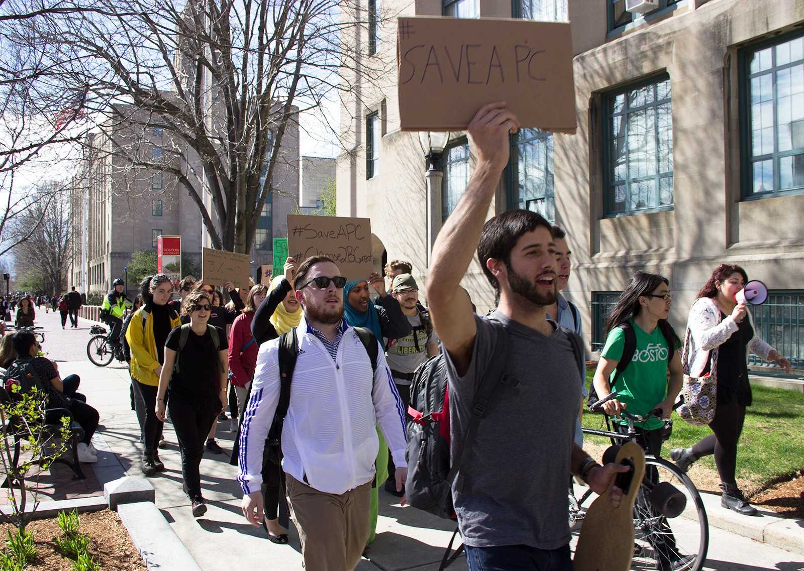 Students rally to keep African Presidential Center open