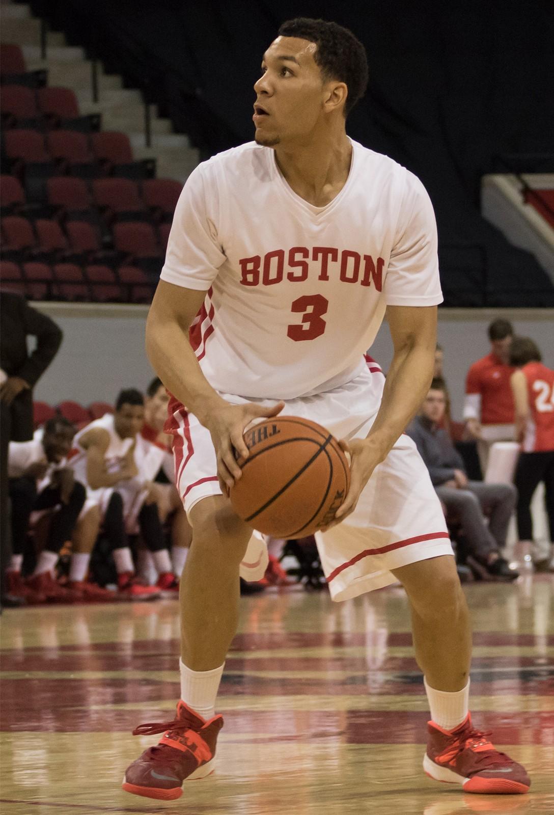Men’s basketball defeats Navy at home in thriller