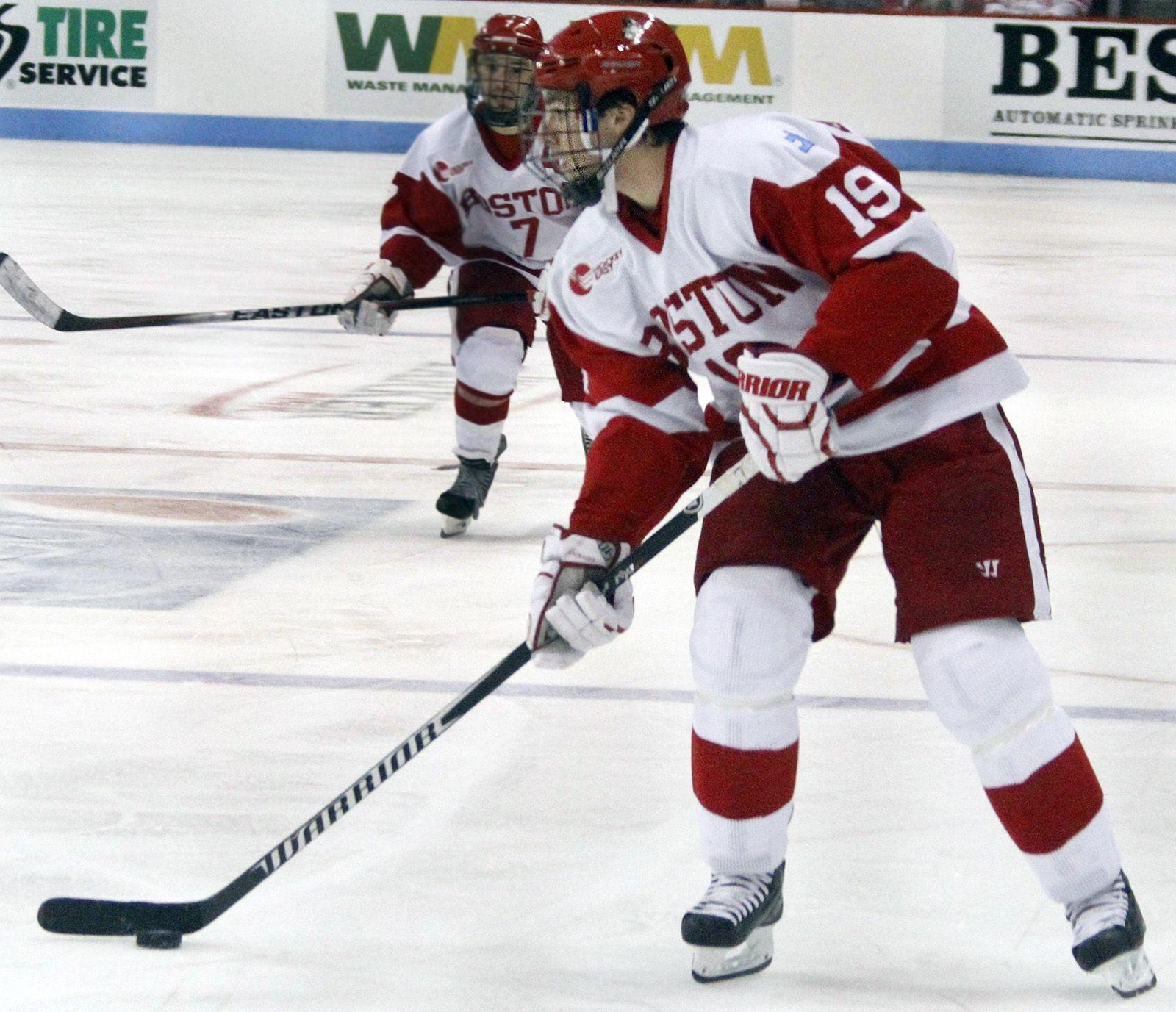 Sophomore forward Robbie Baillargeon is expected to be in the lineup for the first time since Nov. 8. PHOTO BY MAYA DEVEREAUX/DFP FILE PHOTO