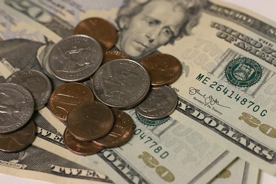 This week, Boston University Financial Assistance began distributing grants from the Higher Education Emergency Relief Fund to students who have accumulated expenses due to the campus closure. BETSEY GOLDWASSER/ DFP File 