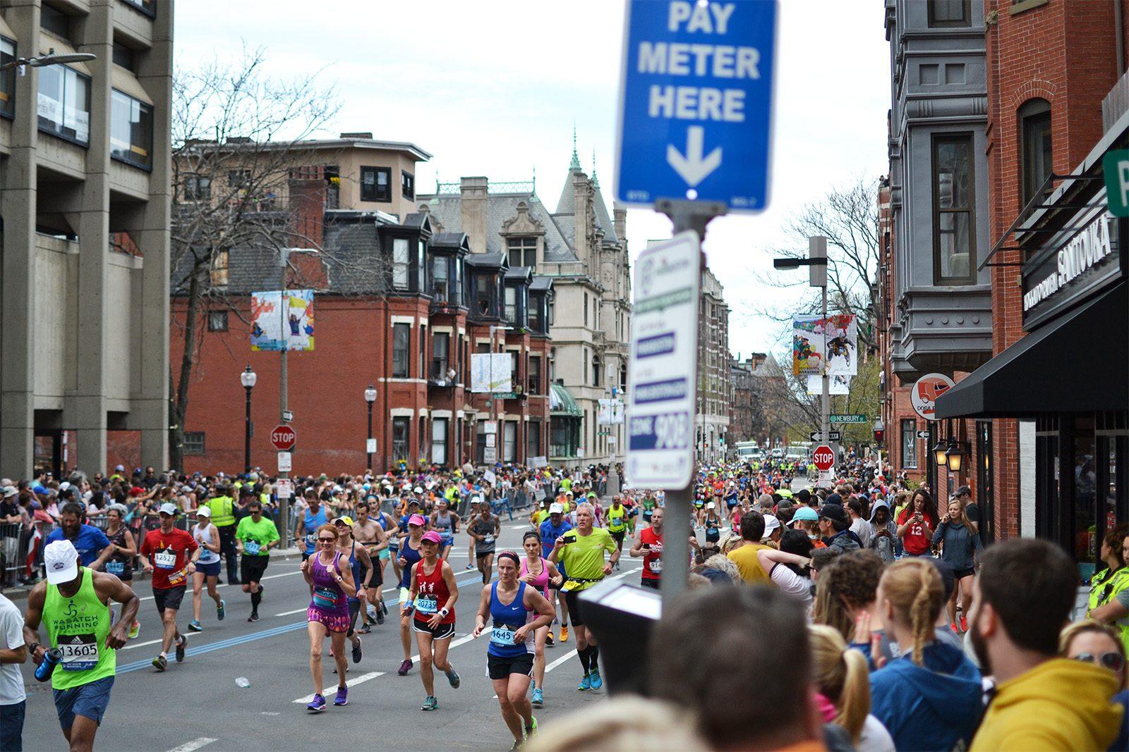 BUPD records five crimes during the 2017 Boston Marathon. PHOTO BY CHLOE GRINBERG/ DAILY FREE PRESS STAFF