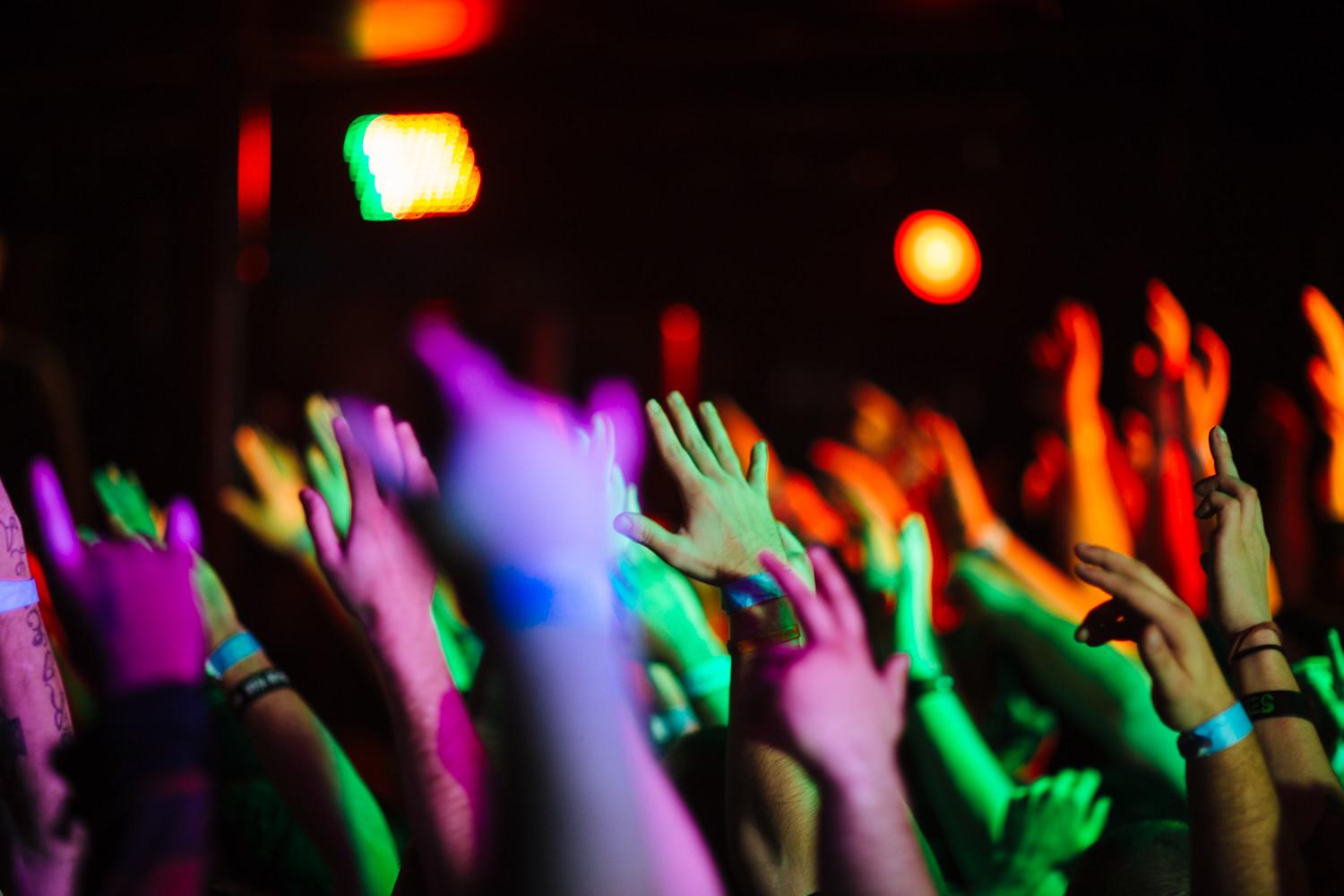 People enjoying a concert at Boston’s Middle East Club. Rapper B. Aull debuted a new song and co-headlined a concert for the first time at the club on Feb. 1. COURTESY DIGBOSTON VIA FLICKR
