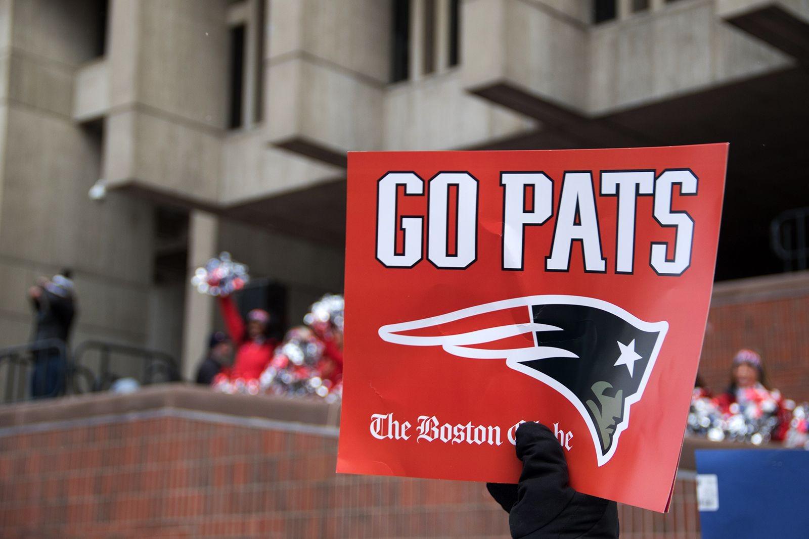 Walsh hosts send-off rally for Patriots