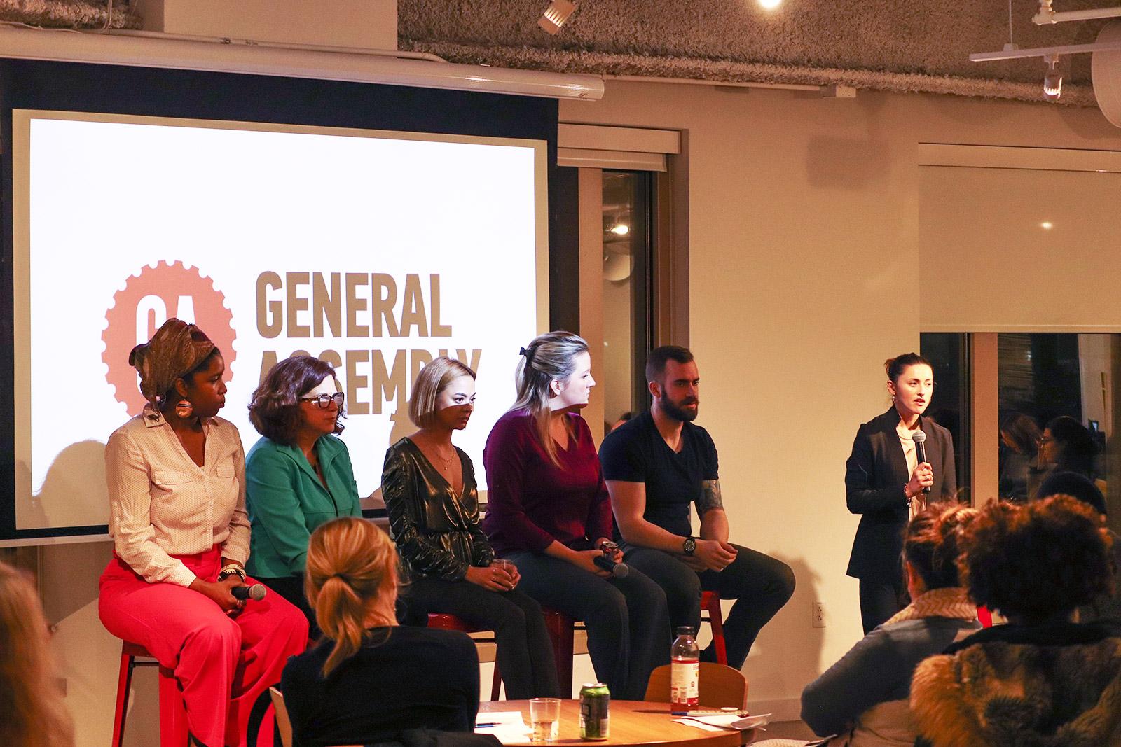 Mishell Ekunsirinde, Karen Pevenstein, Jackelyn Dacanay, Kailee David, Julian Sirkin and Emily Zaccardi speak at the “How To Be A Side-Hustler: A Definitive Guide” panel at General Assembly Boston Tuesday. PERRY SOSI/ DAILY FREE PRESS STAFF