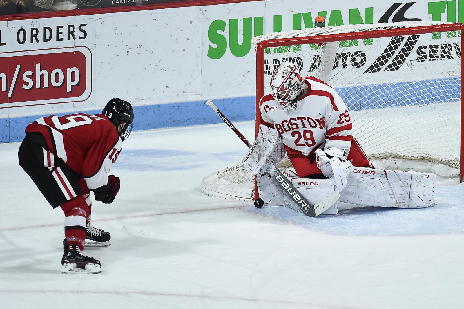 Sophomore goaltender Jake Oettinger sits on a .913 goal save percentage and 2.68 goals against average. PHOTO BY MADDIE MAHOLTRA/ DAILY FREE PRESS STAFF