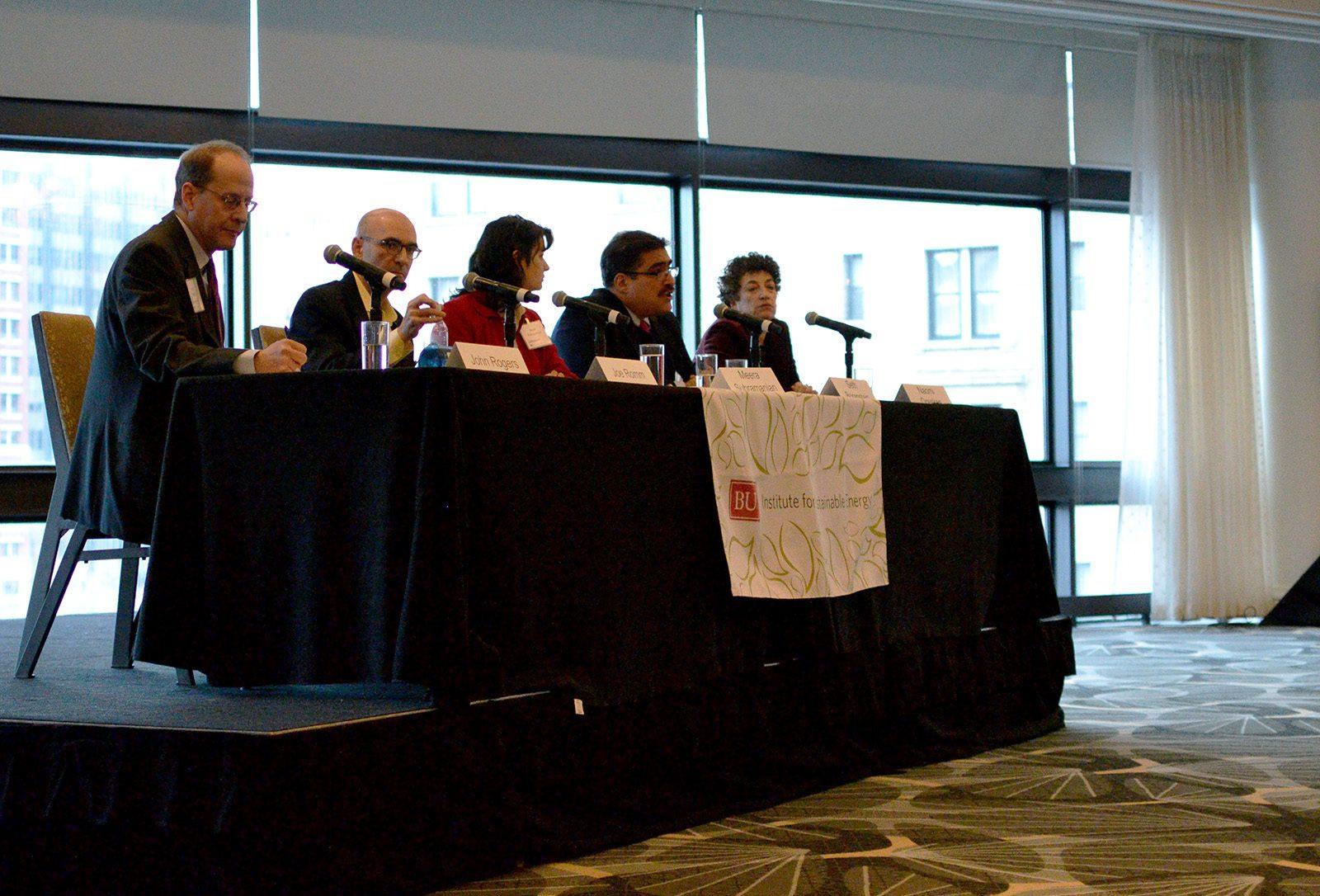 “Science and Environment: A Journalist’s Perspective” addresses the intersection of science and journalism Thursday evening at the Westin Copley Hotel. PHOTO BY CHLOE GRINBERG/ DAILY FREE PRESS STAFF