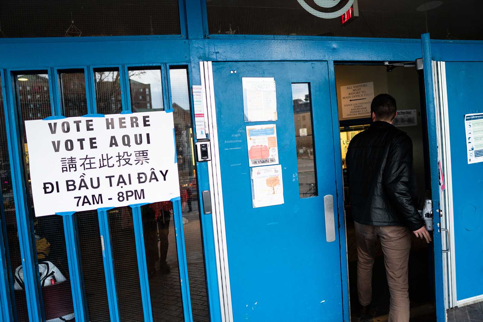 A polling station at Jackson/Mann K-8 School in Allston. Massachusetts was one of 14 states that voted on Super Tuesday. SOPHIE PARK/ DAILY FREE PRESS STAFF