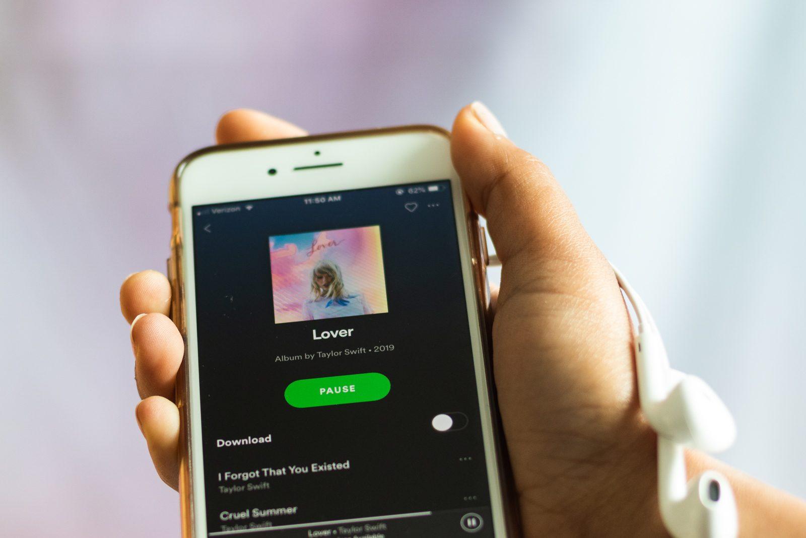 Taylor Swift’s seventh studio album, “Lover,” released on Aug. 23. ILLUSTRATION BY SOFIA KOYAMA/ DAILY FREE PRESS STAFF