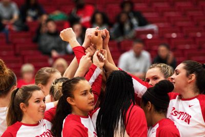 Nia Irving is a major reason for the women's basketball turnaround season. PHOTO BY JOHN KAVOURIS/ DAILY FREE PRES STAFF