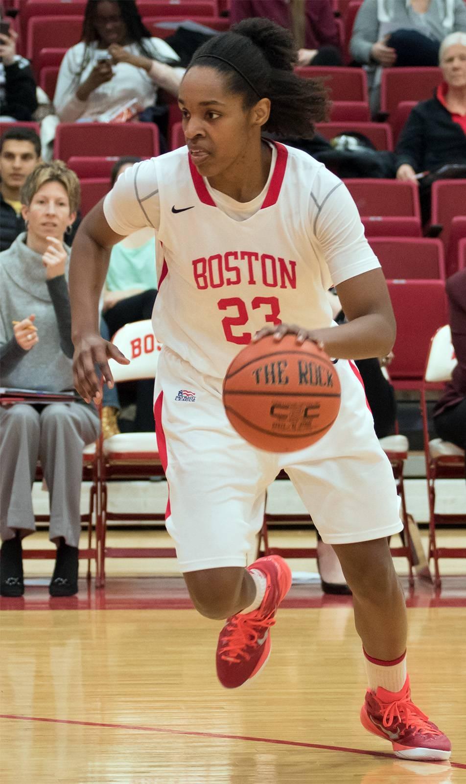 Despite solid performance, women’s basketball falls to Holy Cross