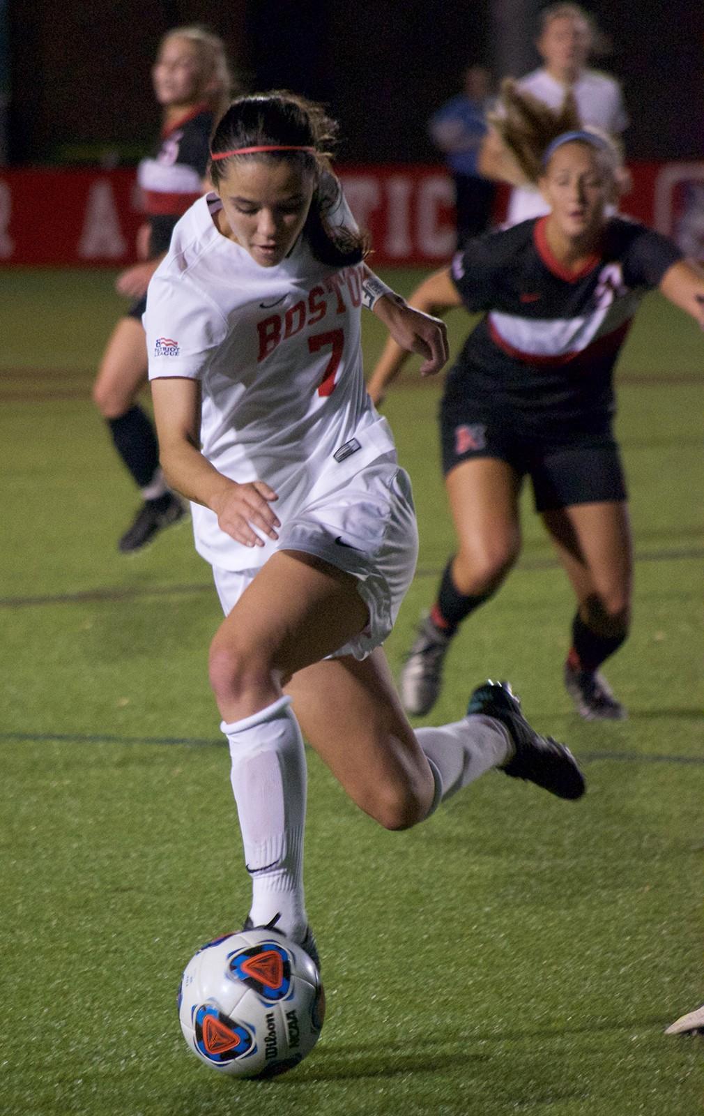 Junior forward Christina Wakefield tallied four shots on Thursday. PHOTO BY ELLEN CLOUSE/ DAILY FREE PRESS STAFF