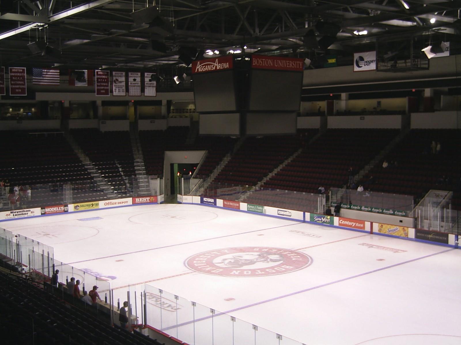 Boston University’s Agganis Arena. The University announced Wednesday that men's hockey head coach Albie O'Connell will not be returning next year. PHOTO COURTESY OF WIKIMEDIA COMMONS
