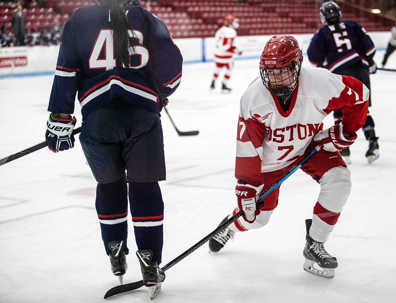 Boston University senior Jesse Compher at a women’s hockey game against University of Connecticut on Feb 21. The Terriers lost 3-4 to the University of New Hampshire in their Saturday game. LAURYN ALLEN/ DFP FILE

