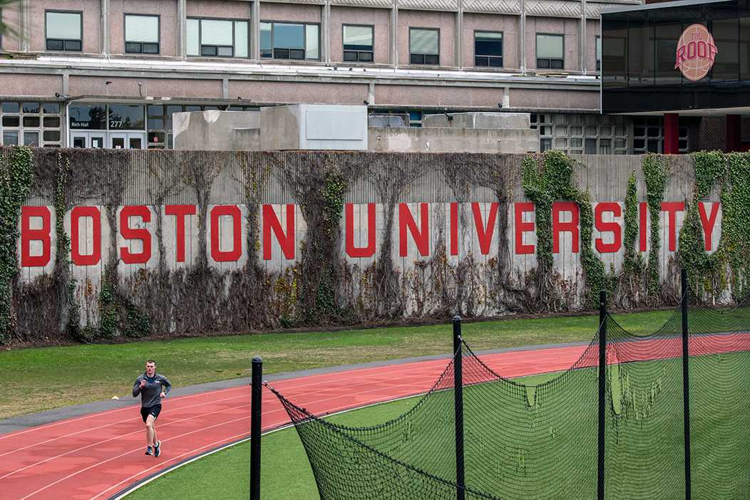 After already cutting $168 million from its 2021 budget, Boston University must make an additional $96 million in cuts, which will result in layoffs and furloughs for University staff. LAURYN ALLEN/ DAILY FREE PRESS STAFF