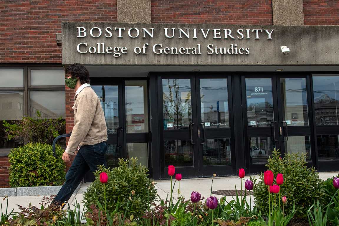 Boston University’s College of General Studies. After arriving on campus in January, CGS students await news of the Summer 2021 London program. LAURYN ALLEN/ DFP FILE  