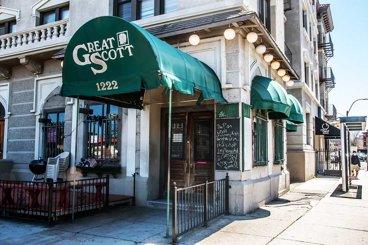 Great Scott, a live music venue in Allston, closes its doors after 44 years in business. Its final two months saw performance cancellations due to the coronavirus. LAURYN ALLEN/ DAILY FREE PRESS STAFF