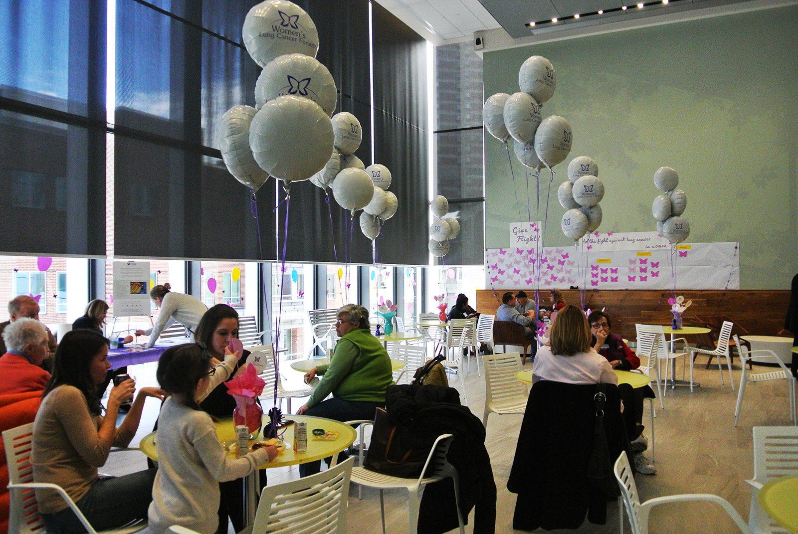 Brigham and Women's Hospital raises awareness and funds Saturday afternoon for women who have lung cancer. PHOTO BY MARIA CASTILLO/ DAILY FREE PRESS STAFF