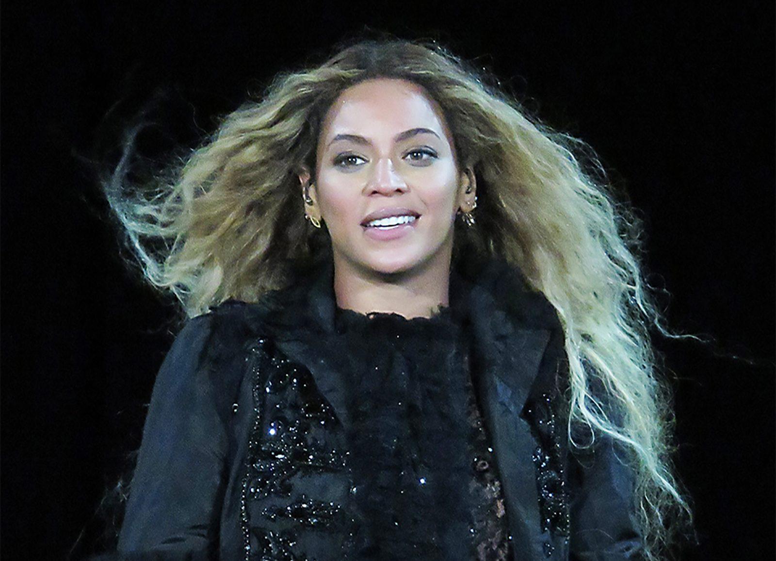 EDITORIAL: “Lemonade” is amazing, but Adele deserved the Grammy
