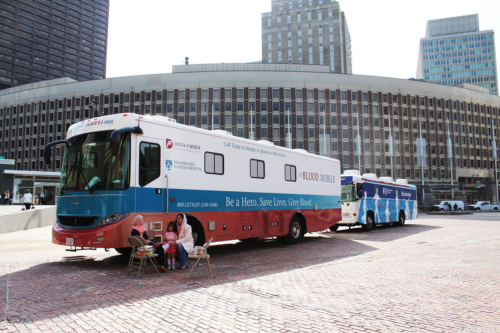 The American Red Cross and Muslims For Life host blood drives in honor of the 2013 Boston Marathon bombings. PHOTO BY CHLOE GRINBERG/ DAILY FREE PRESS STAFF