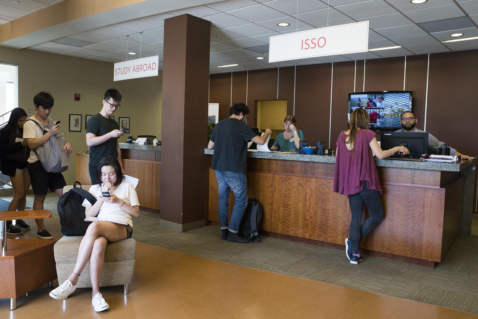 Boston University attempts to support its undocumented students protected by the Deferred Action for Childhood Arrivals program as the Trump Administration announces its DACA annulment. PHOTO BY SYDNEY MAES/ DAILY FREE PRESS STAFF