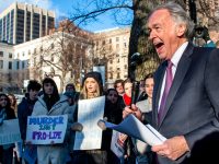 Senator Ed Markey speaks at the anti-gun violence rally