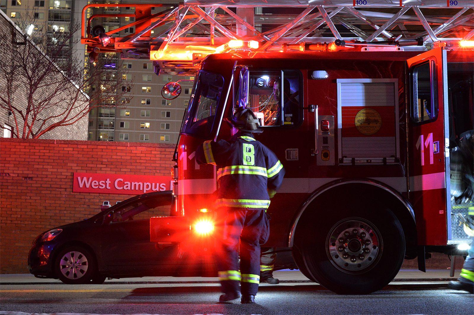 A fire breaks out in Rich Hall at 277 Babcock St. Tuesday evening. PHOTO BY VIGUNTHAAN THARMARAJAH/ DAILY FREE PRESS STAFF