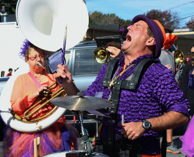 Jeff Favorite plays an instrument and sings during the Honk! Festival in Somerville on Sunday. PHOTO BY BRIGID KING/DAILY FREE PRESS CONTRIBUTOR