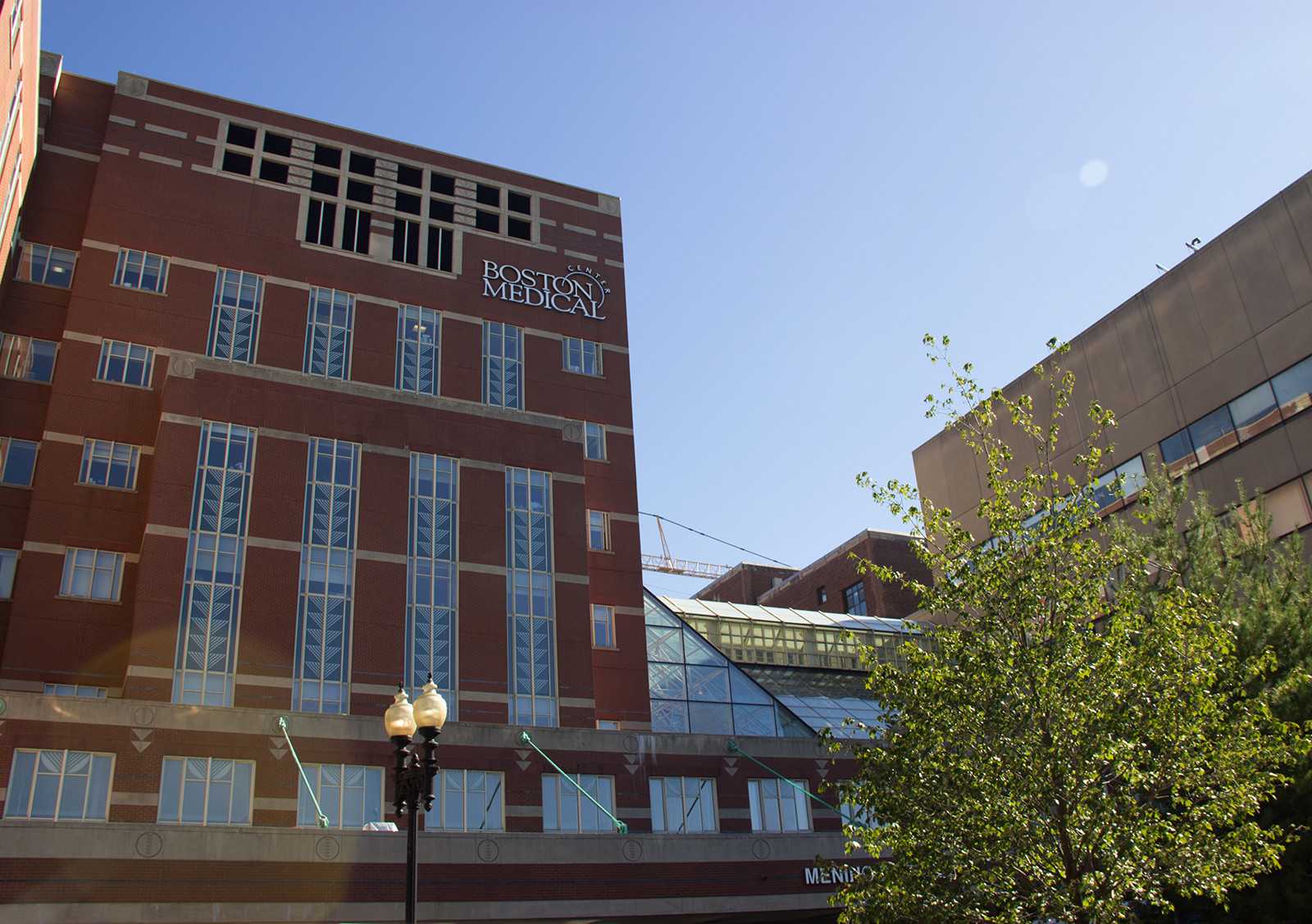 The Boston Medical Center is attempting to be more environmentally friendly by reducing emissions 50 percent by 2020. PHOTO BY MARY SCHLICHTE/DAILY FREE PRESS STAFF
 