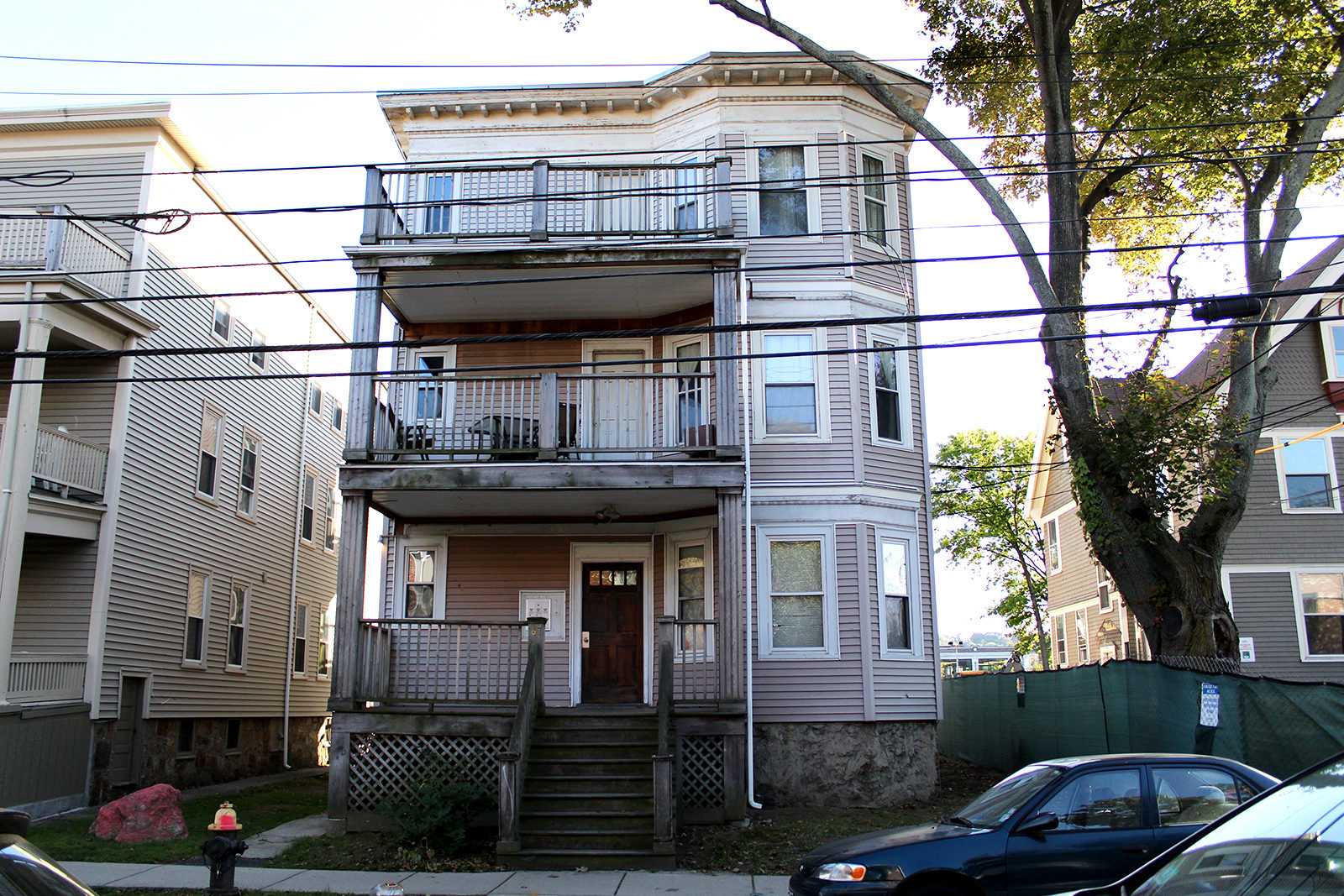 Boston University students and graduates often struggle to afford housing in Greater Boston due to rising rent costs. PHOTO BY KATIE GODERE/ DAILY FREE PRESS STAFF