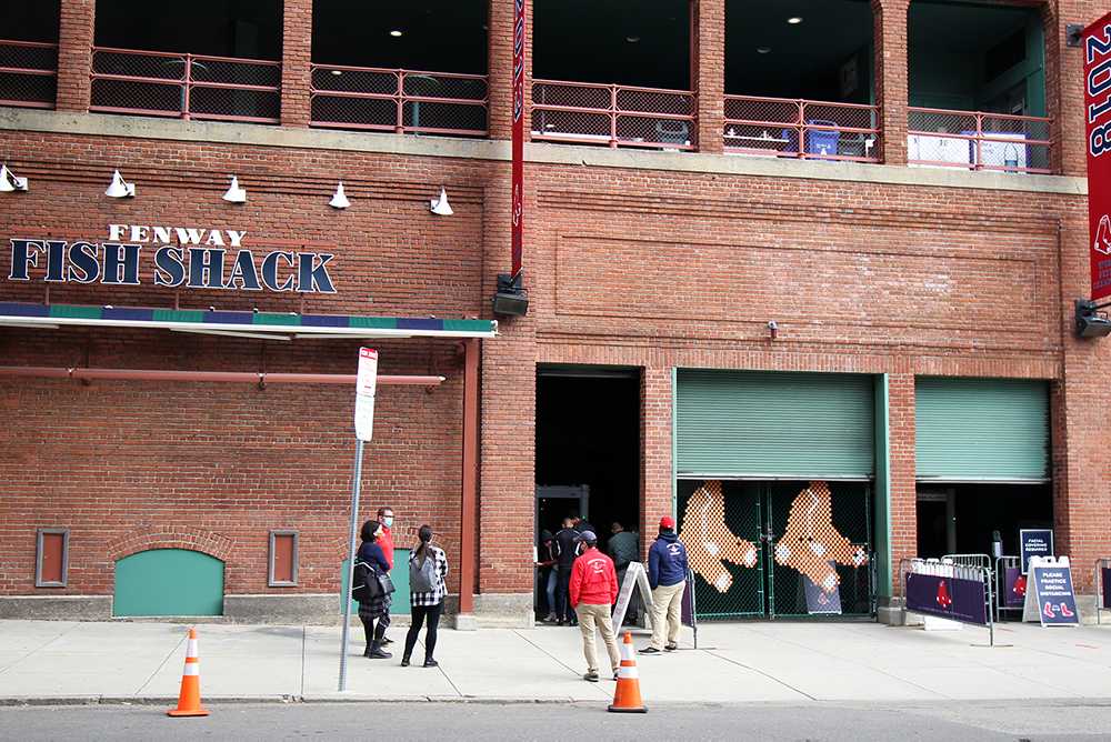 Boston’s Fenway Park opened up Saturday to Massachusetts residents looking to vote early and will continue to be open through Oct. 30. HANNAH YOSHINAGA/ DAILY FREE PRESS STAFF