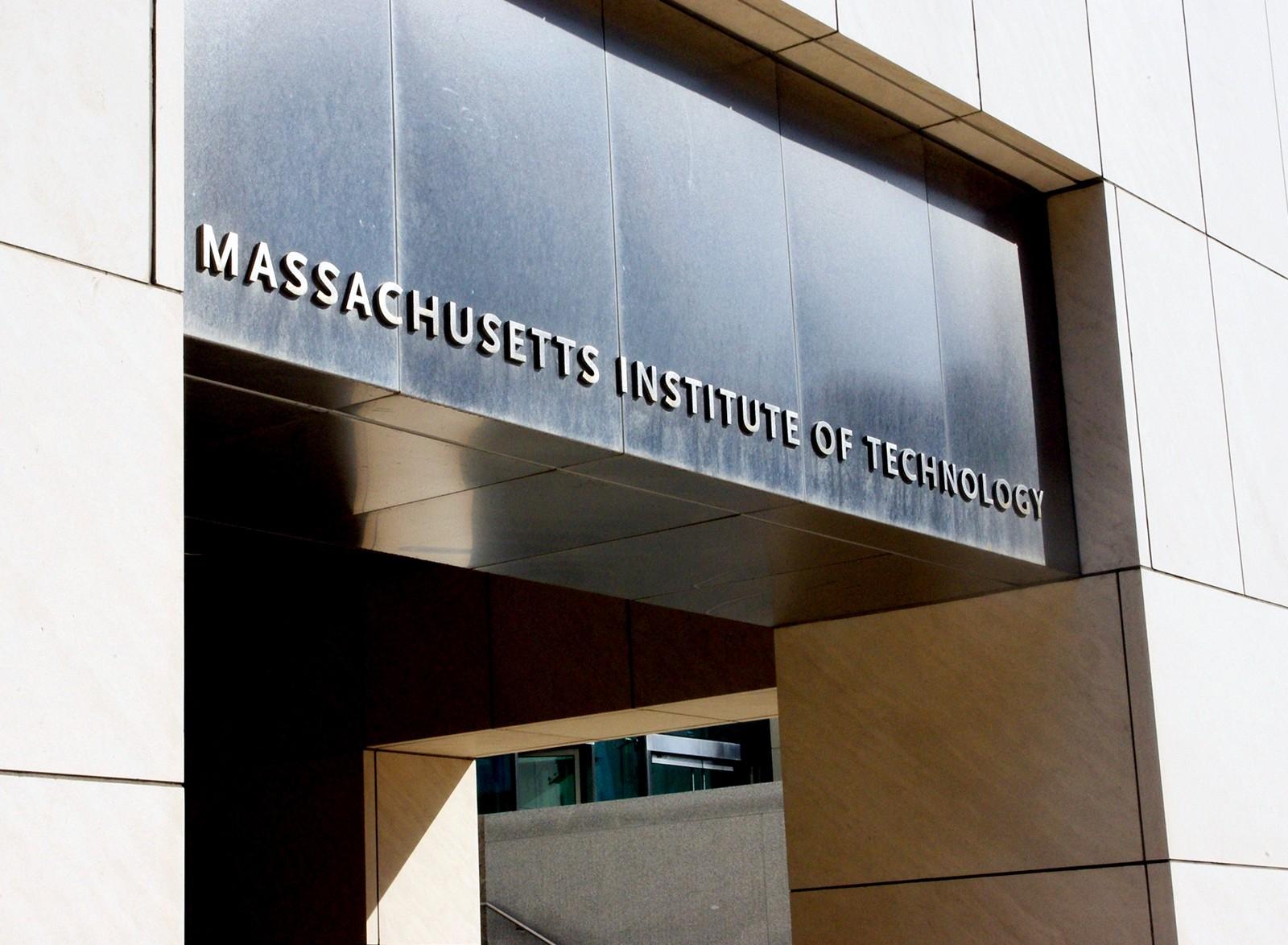 Massachusetts Institute of Technology physicists developed a tabletop particle detector that identifies single electrons in a radioactive gas to map their activity. PHOTO BY WCK/FLICKR