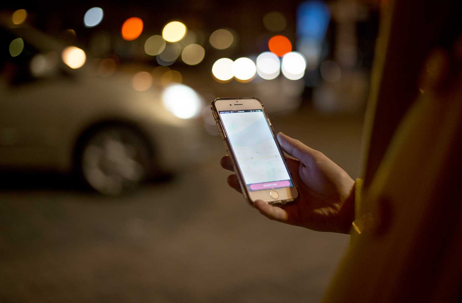 Movez is an app that enables user to track parties and find rides through a partnership with Uber. PHOTO ILLUSTRATION BY MADDIE MALHOTRA/ DAILY FREE PRESS STAFF 