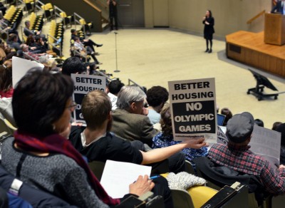 Boston residents attend the third Boston Olympics community meeting Tuesday at Harvard Business School. PHOTO BY MAE DAVIS/DAILY FREE PRESS STAFF